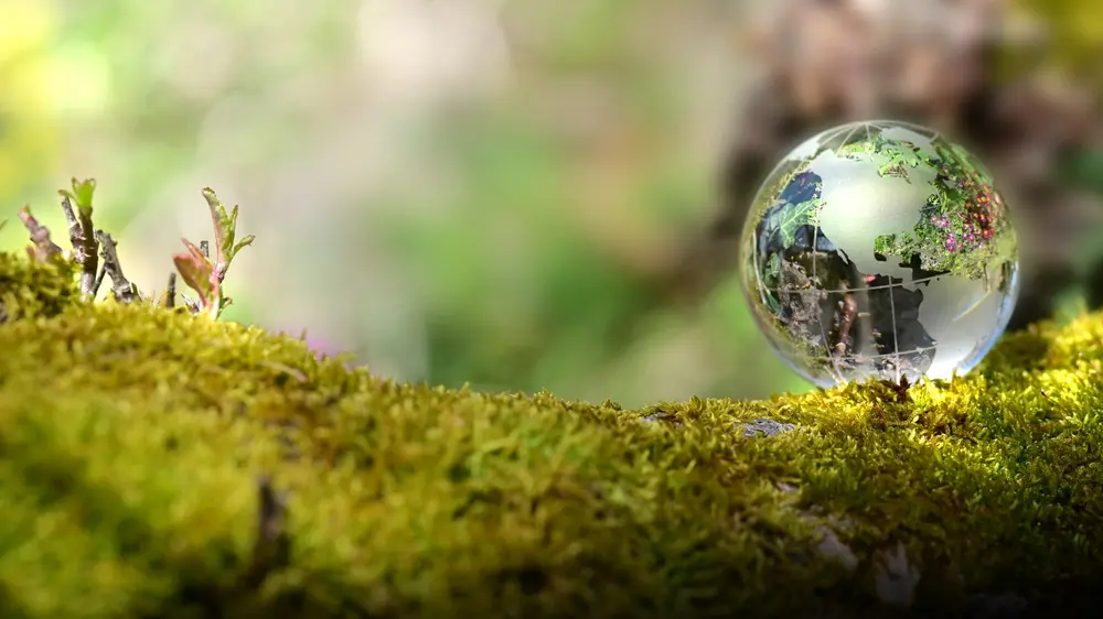 greenglassearthglobeballwithcontinentamericacanadaand