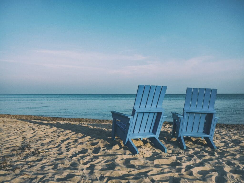 aaron-burden-ceukkv42o40-unsplash-scaled